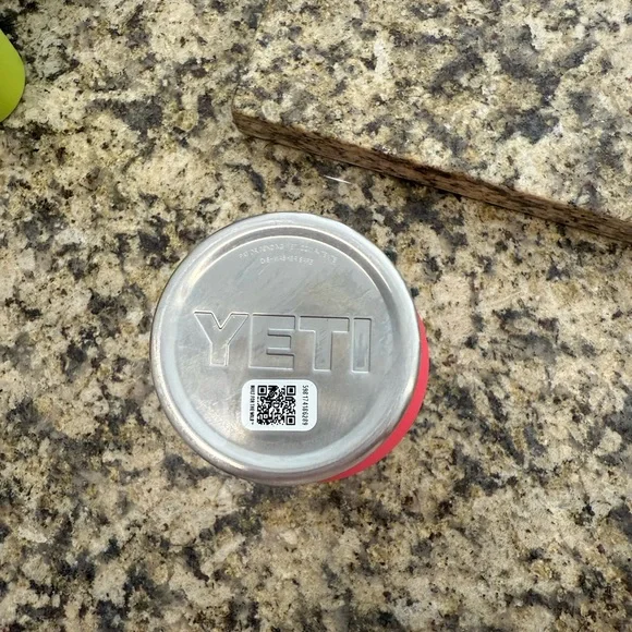 Yeti Bimini Pink 30oz cup - Picture 4 of 5